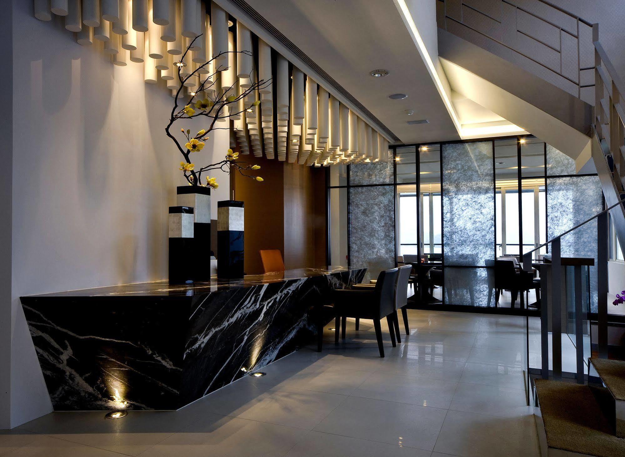 Spa Home Sun Moon Lake Luxury Lakeside Hotel Yuchi Extérieur photo